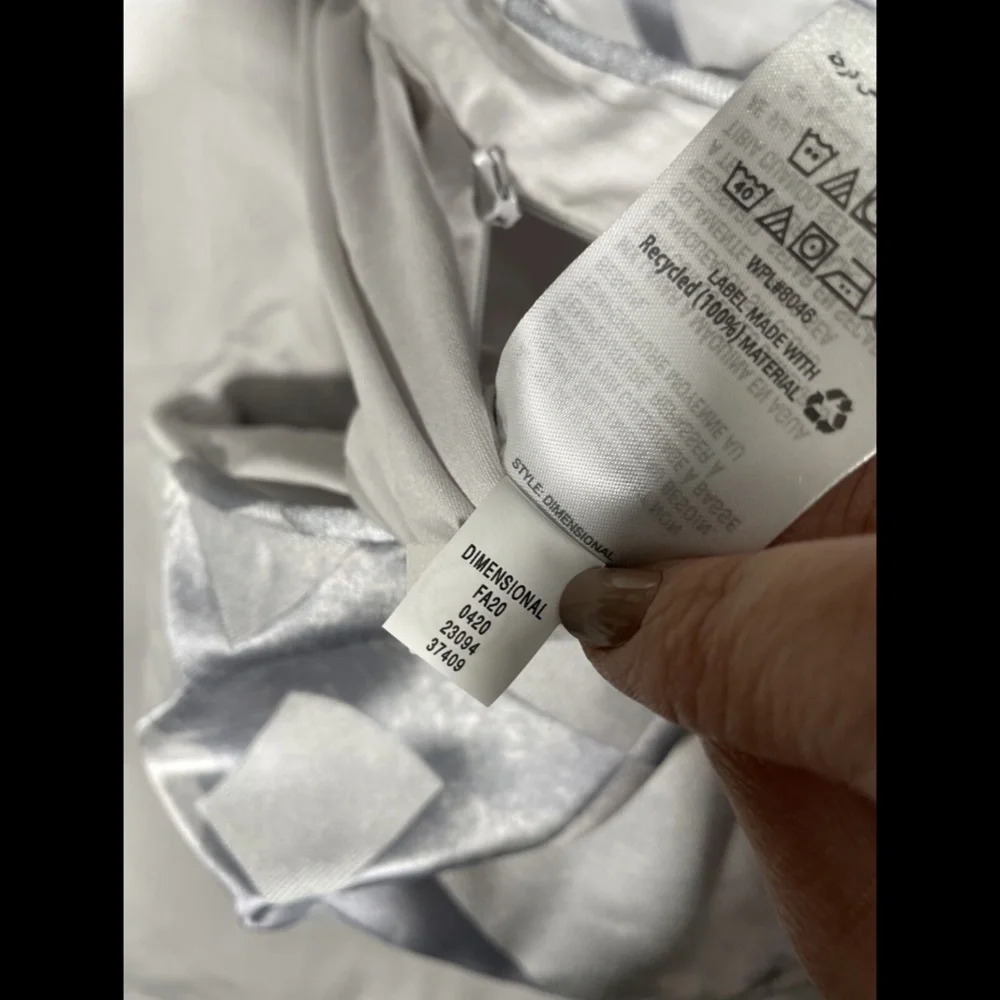 NIB Hotel Collection Dimensional‎ Full/Queen Duvet